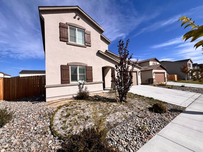 8943 Elk Ravine Dr in Reno, NV - Building Photo - Building Photo