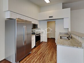 8523 W Acapulco Ln in Peoria, AZ - Foto de edificio - Building Photo