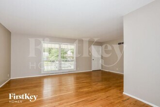 12431 Sparrowwood Dr in St. Louis, MO - Building Photo - Building Photo