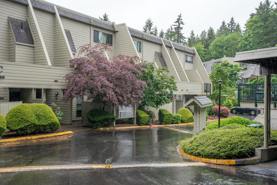 Panorama Village Condominiums in Redmond, WA - Building Photo