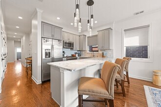 840 W Erie St in Chicago, IL - Building Photo - Building Photo