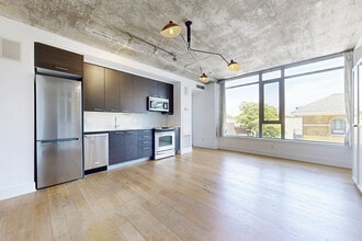 630 Queen St E in Toronto, ON - Building Photo - Building Photo