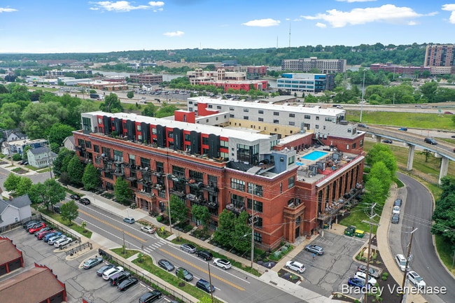 property at 600 Broadway Ave NW