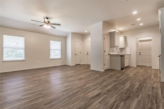 433 Chalk Hill Ct in Edmond, OK - Building Photo - Building Photo