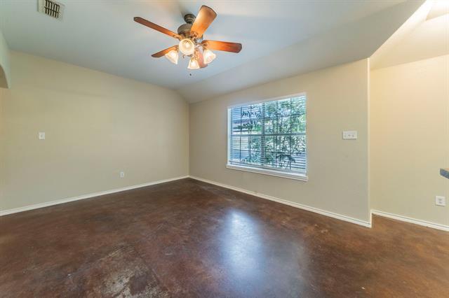 122 Sunburst Ct in Weatherford, TX - Building Photo - Building Photo
