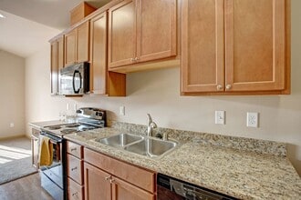 Riverside 9 in Wenatchee, WA - Building Photo - Building Photo