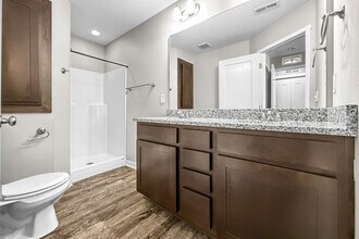 2526 NW Lois Ln in Ankeny, IA - Building Photo - Building Photo