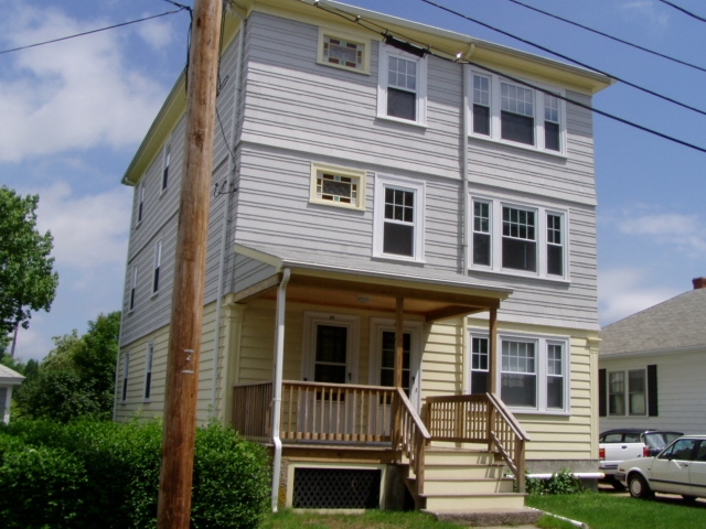 15 Hall Ave in Warren, RI - Foto de edificio