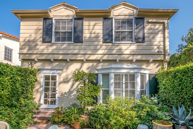 property at 458 S Bedford Dr