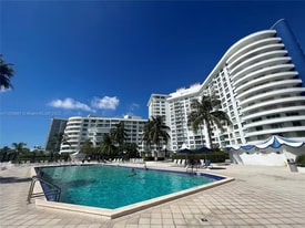 8877 Collins Ave, Unit 404 in Surfside, FL - Building Photo
