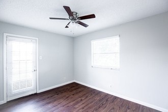 9903 Roxanna Drive in Austin, TX - Building Photo - Building Photo