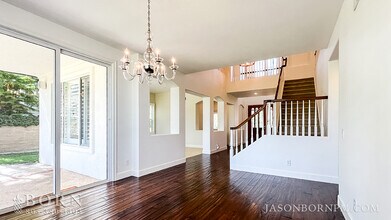674 Via De Tierra in Thousand Oaks, CA - Building Photo - Building Photo