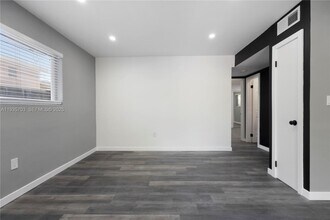 28 NW 34th Terrace in Miami, FL - Building Photo - Building Photo