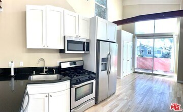 2640 Lincoln Blvd-Unit -2A in Santa Monica, CA - Building Photo - Building Photo