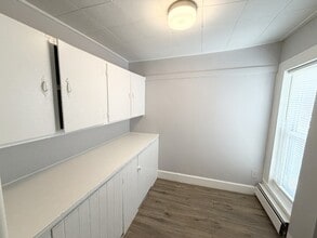 12 Cottage St in Vernon, CT - Building Photo - Building Photo