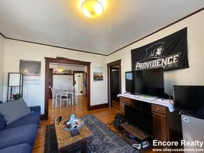 56 Hobson St in Boston, MA - Foto de edificio - Building Photo