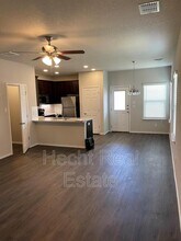 9102 Canyon Bnd in Converse, TX - Building Photo - Building Photo