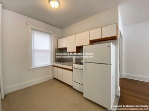 144 Warren St in Boston, MA - Building Photo - Building Photo