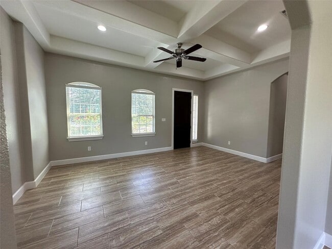 126 Scarlet Harts Ln in Dale, TX - Foto de edificio - Building Photo