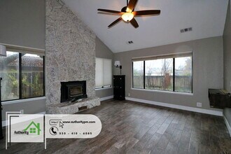 1232 Hawthorne Ave in Redding, CA - Building Photo - Building Photo