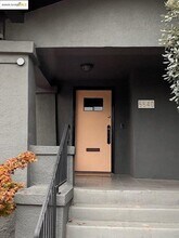 5540 Broadway in Oakland, CA - Building Photo - Building Photo