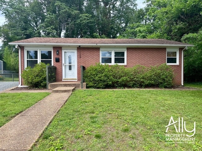 property at 124 N Baker St