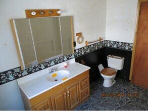 19 Wheeler St in Deposit, NY - Foto de edificio - Building Photo