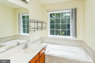 2713 Yancey Ln in Glenarden, MD - Building Photo - Building Photo