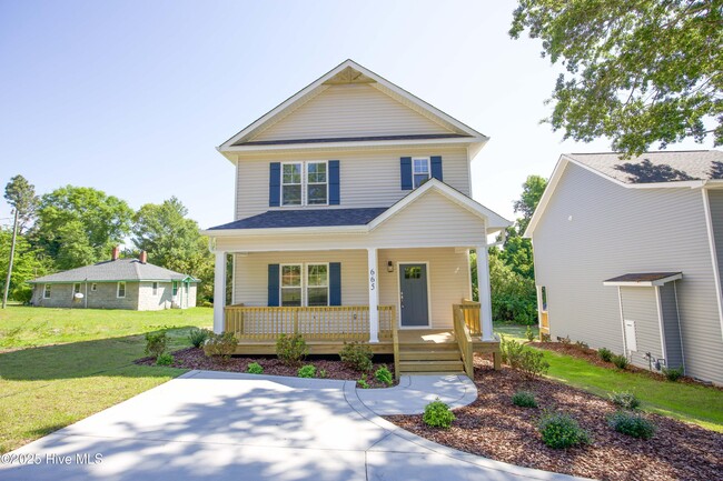 property at 665 W Iowa Ave