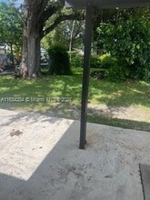 2331 SW 58th Ave in Miami, FL - Building Photo - Building Photo