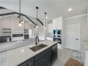 6807 SW Basswood Ave in Bentonville, AR - Building Photo - Building Photo