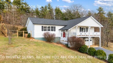 142 Ridge Brook Dr in Weaverville, NC - Building Photo - Building Photo