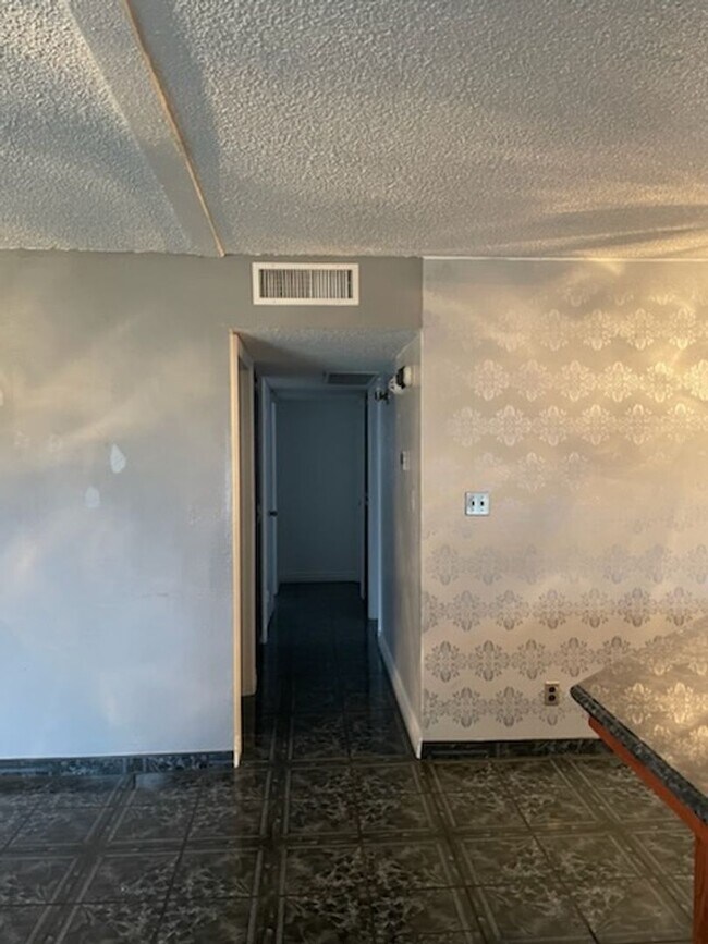 5407 Sara Jane St in Bakersfield, CA - Building Photo - Building Photo