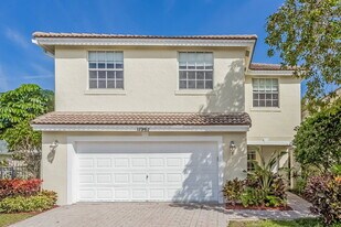 11961 Donlin Dr in Wellington, FL - Building Photo
