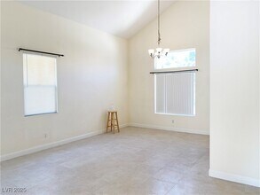 8732 Point Kristi Cir in Las Vegas, NV - Building Photo - Building Photo