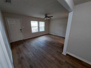 1511 Biggs Cir in Arlington, TX - Building Photo - Building Photo