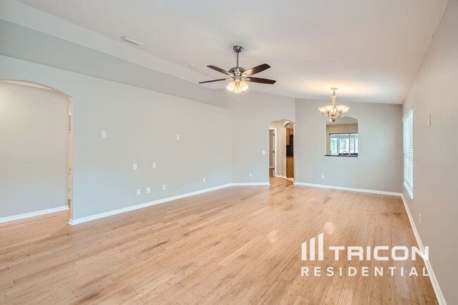 30634 White Bird Ave in Wesley Chapel, FL - Building Photo - Building Photo