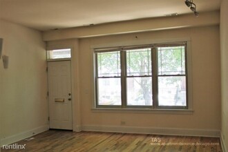 2430 N Marshfield Ave-Unit -#1 in Chicago, IL - Building Photo - Building Photo
