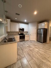 11208 Akron Ave in Lubbock, TX - Building Photo - Building Photo