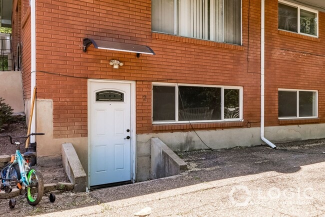 3151 Quincy Ave in Ogden, UT - Foto de edificio - Building Photo
