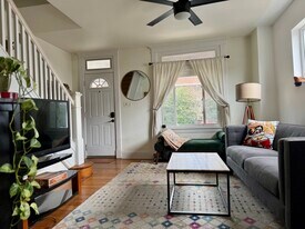 701 W 37th St, Unit Furnish Rm in shared home in Baltimore, MD - Building Photo