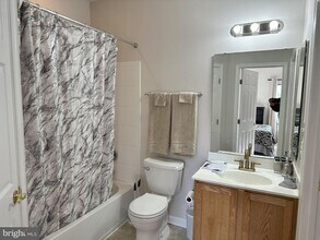7230 Darby Downs-Unit -F in Elkridge, MD - Building Photo - Building Photo