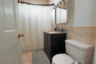 7 Treadway Rd in Boston, MA - Building Photo - Building Photo