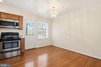 206 N Towne Ct in Mount Airy, MD - Building Photo - Building Photo