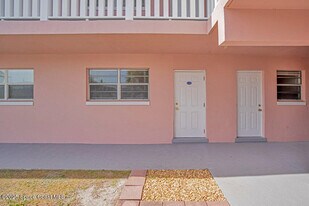 401 Monroe Ave in Cape Canaveral, FL - Building Photo