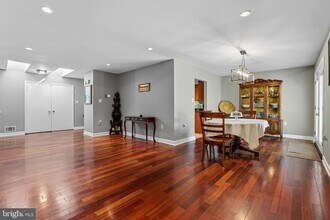 3604 Baskerville Dr in Bowie, MD - Foto de edificio - Building Photo