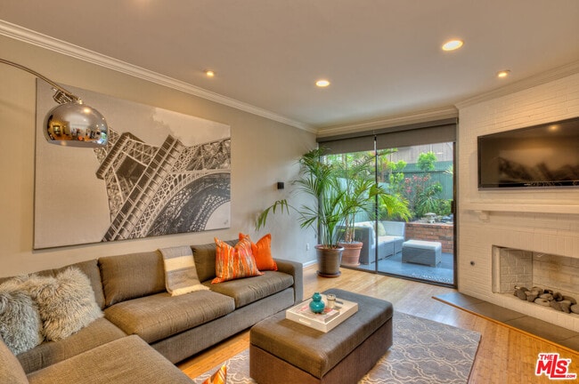 property at 2663 S Centinela Ave