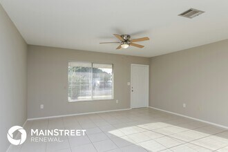 2601 Shenandoah St in North Port, FL - Building Photo - Building Photo
