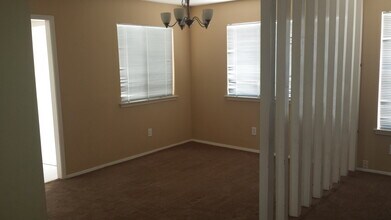 9400 Admiral Nimitz Ave NE in Albuquerque, NM - Building Photo - Building Photo