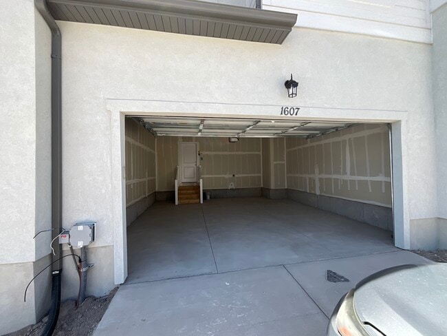 1607 Stark Dr in Saratoga Springs, UT - Building Photo - Building Photo